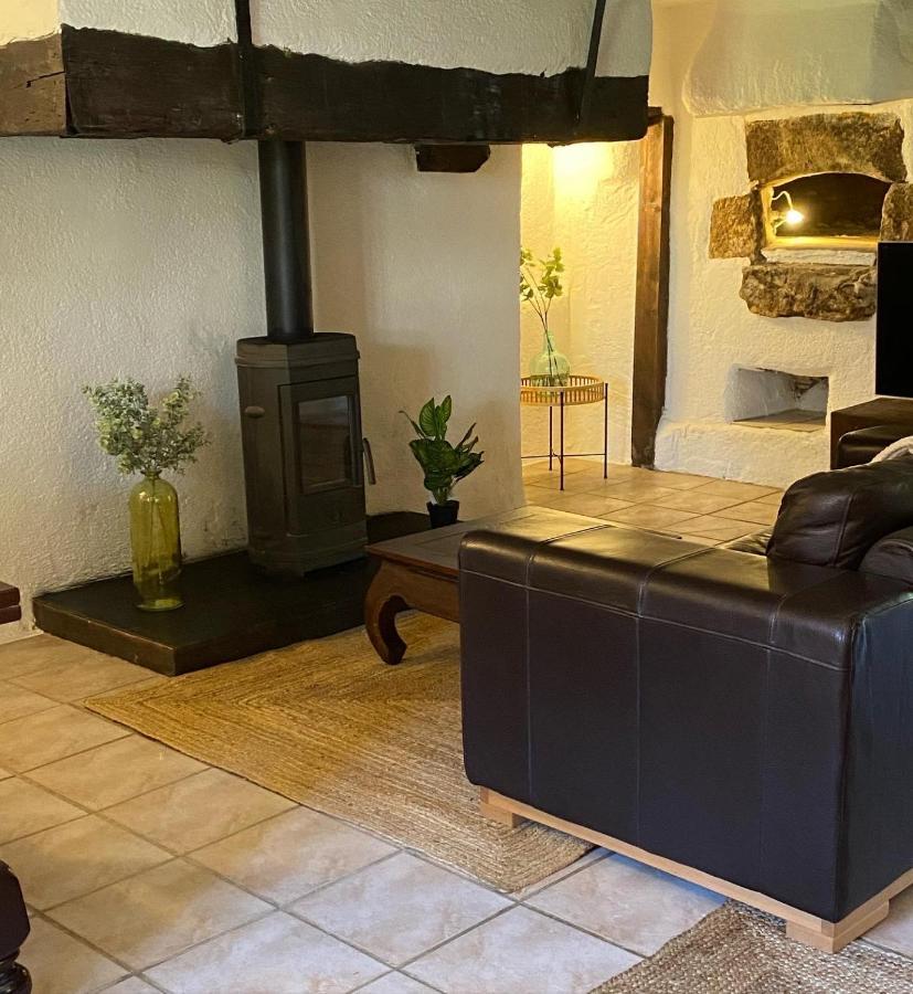 Spacious 1 Bed Home With Shared Pool Champagnac-la-Rivière Esterno foto